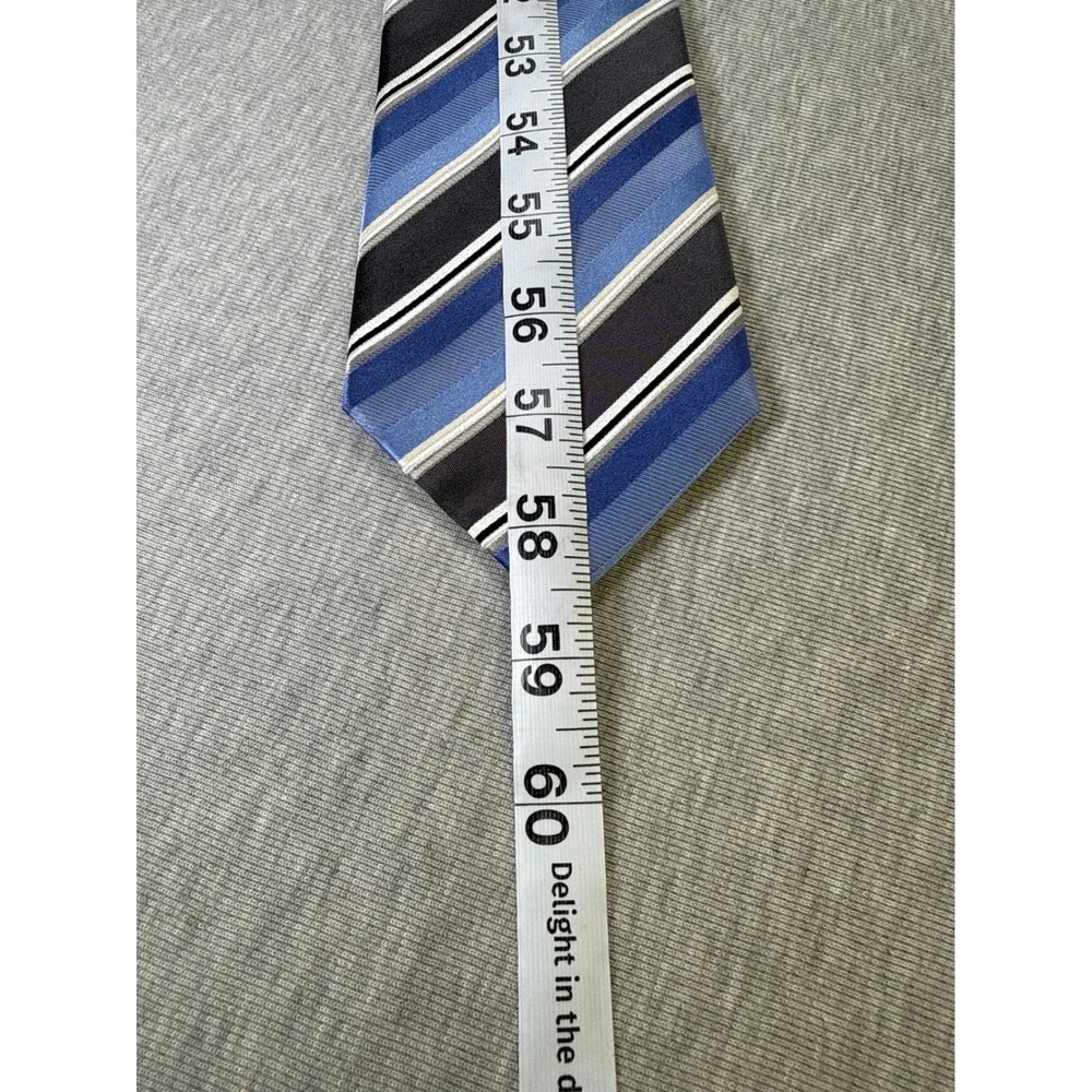 Kenneth Cole Reaction Mens Silk‎ Tie Blue Black White Diagonal Striped Classic